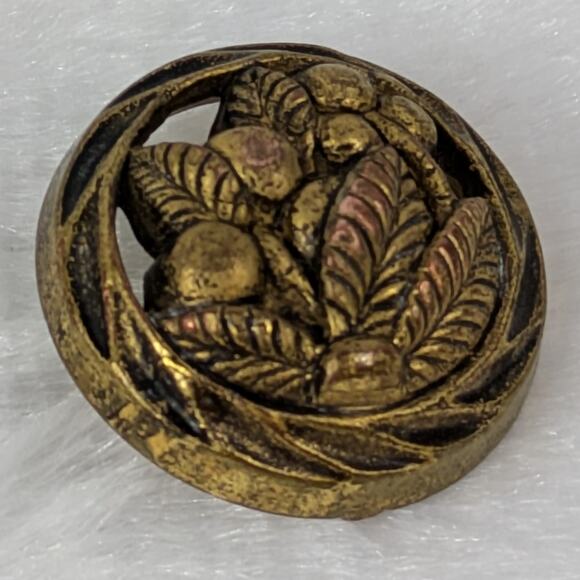 1940s Oval Leaf & Berry Raised Design Button Pierced Brass-Tone Unknown Material - Picture 3 of 4
